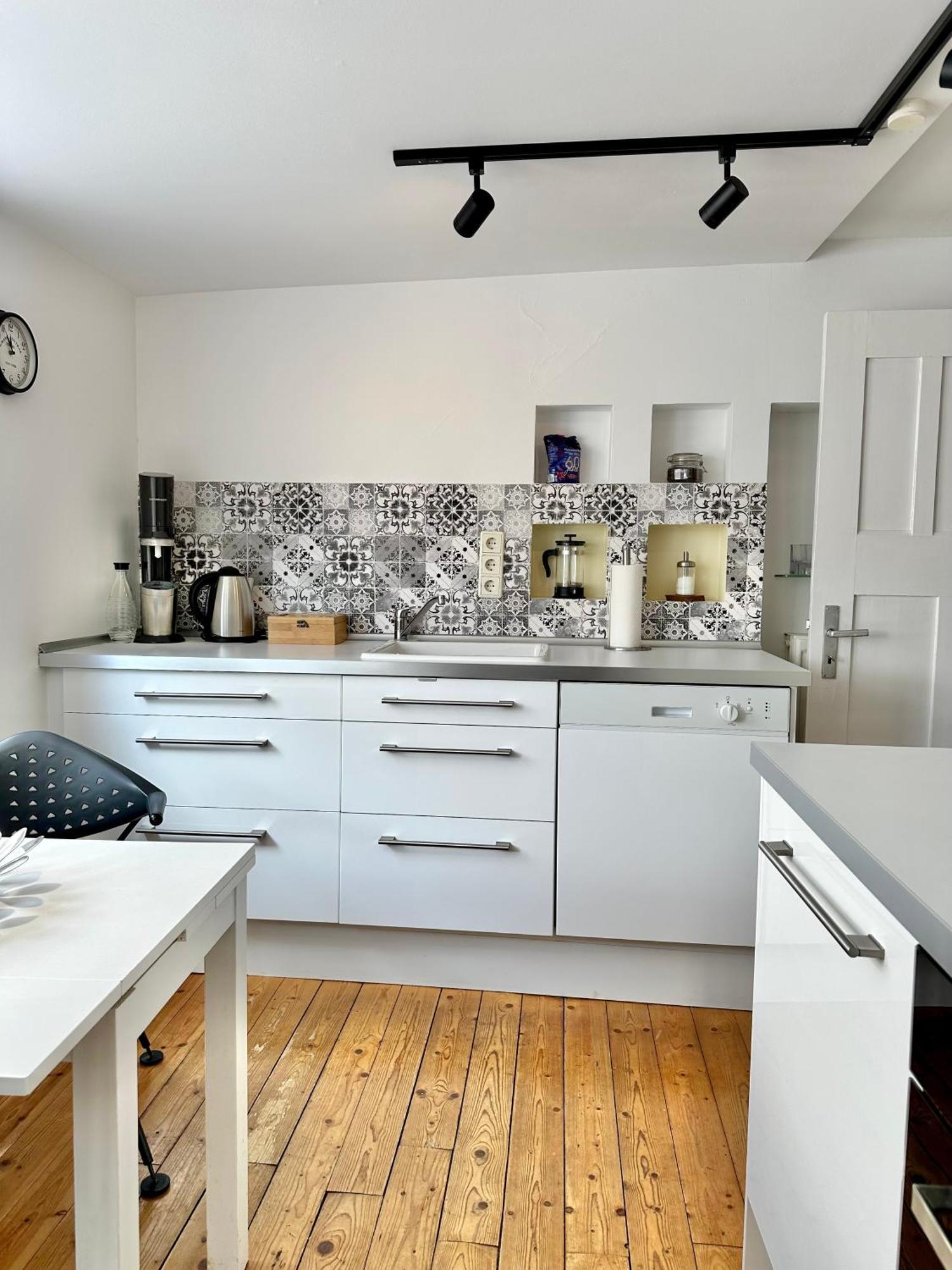Schoenes City-Apartment Mit 2 Schlafzimmer, Parkplatz, Ruhig Und Hell, D46-Dg Oldenbourg Extérieur photo