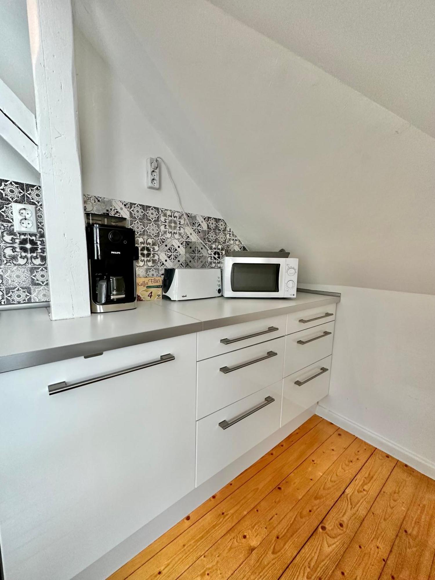 Schoenes City-Apartment Mit 2 Schlafzimmer, Parkplatz, Ruhig Und Hell, D46-Dg Oldenbourg Extérieur photo