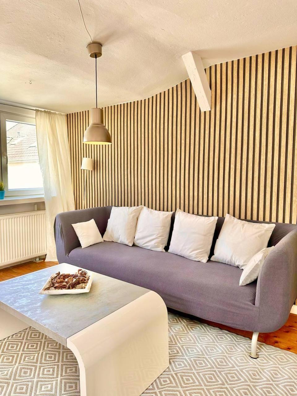Schoenes City-Apartment Mit 2 Schlafzimmer, Parkplatz, Ruhig Und Hell, D46-Dg Oldenbourg Extérieur photo