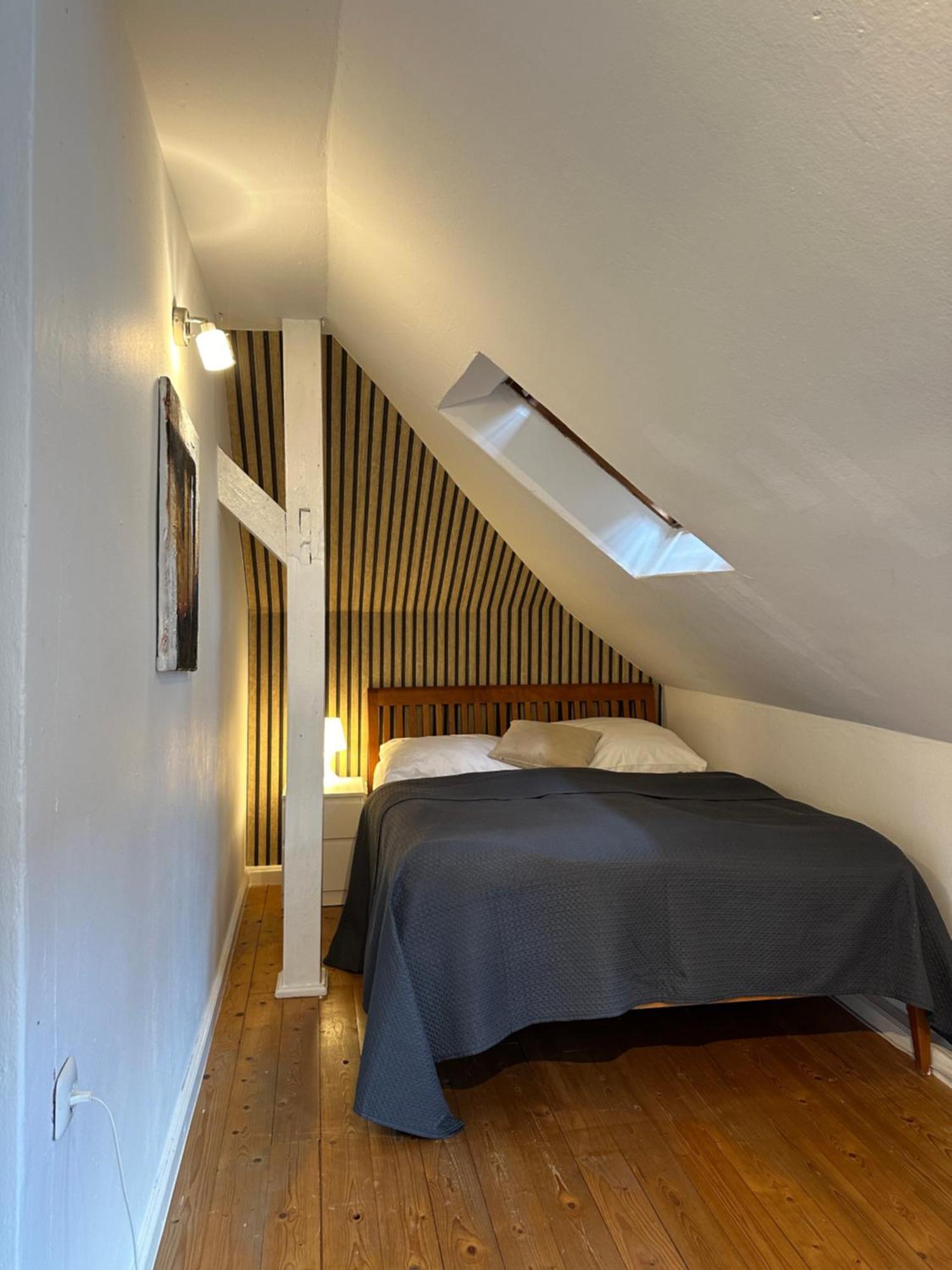 Schoenes City-Apartment Mit 2 Schlafzimmer, Parkplatz, Ruhig Und Hell, D46-Dg Oldenbourg Extérieur photo